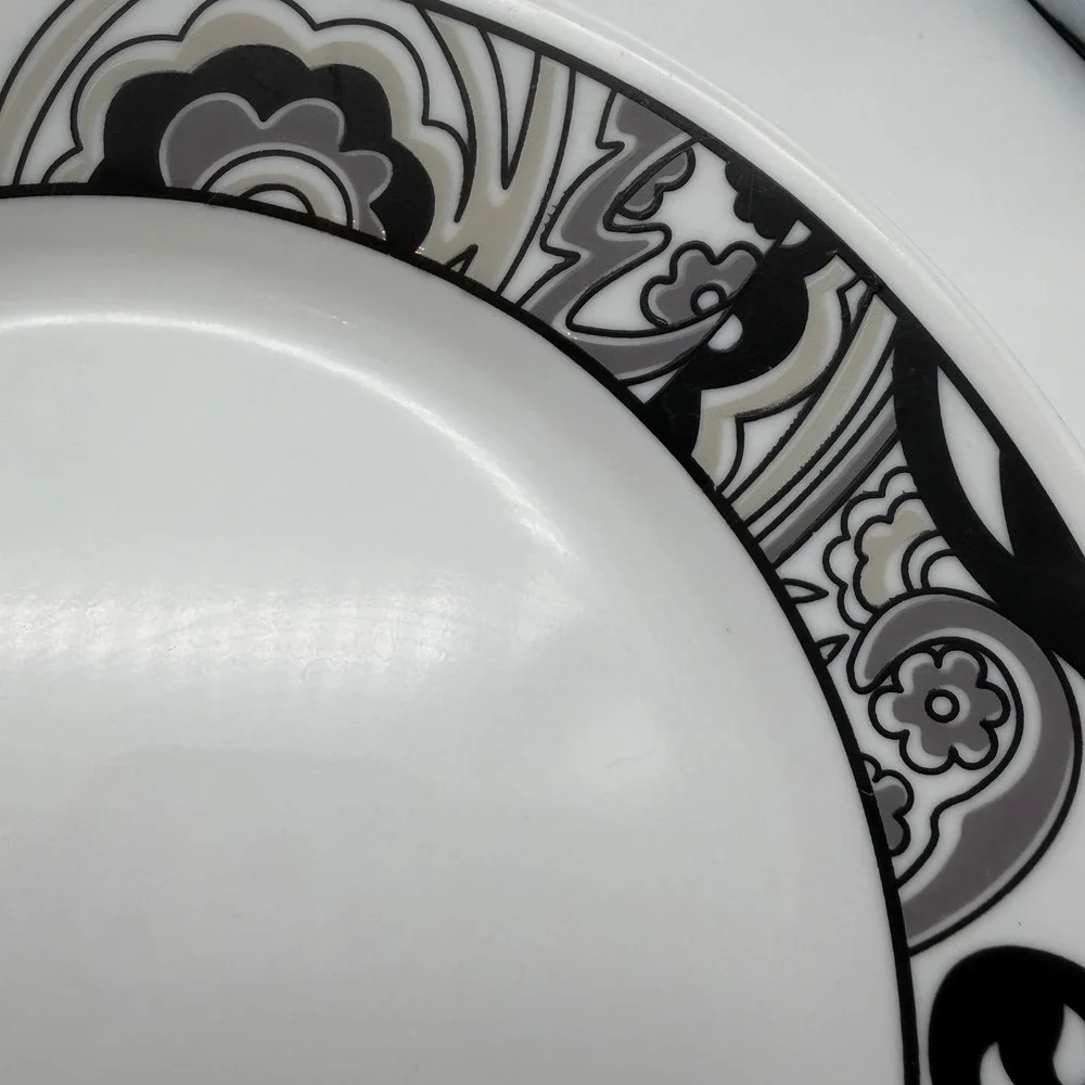 Corelle Nouveau Lunch Plates Set of 4 Black Grey Paisley salad plates